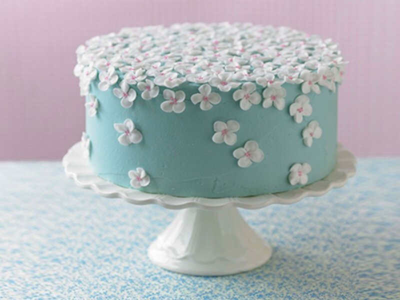 cake decorating