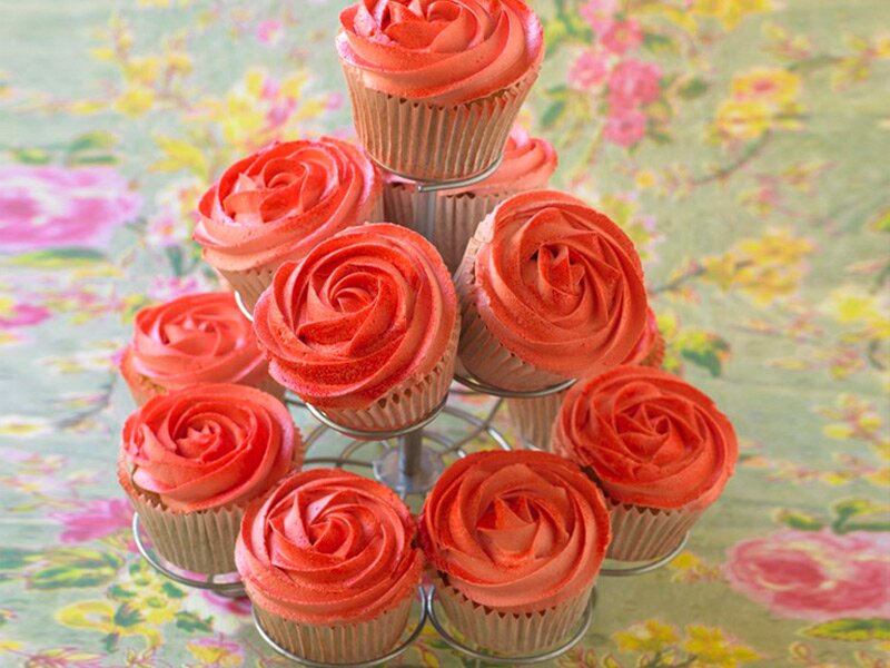cake decorating